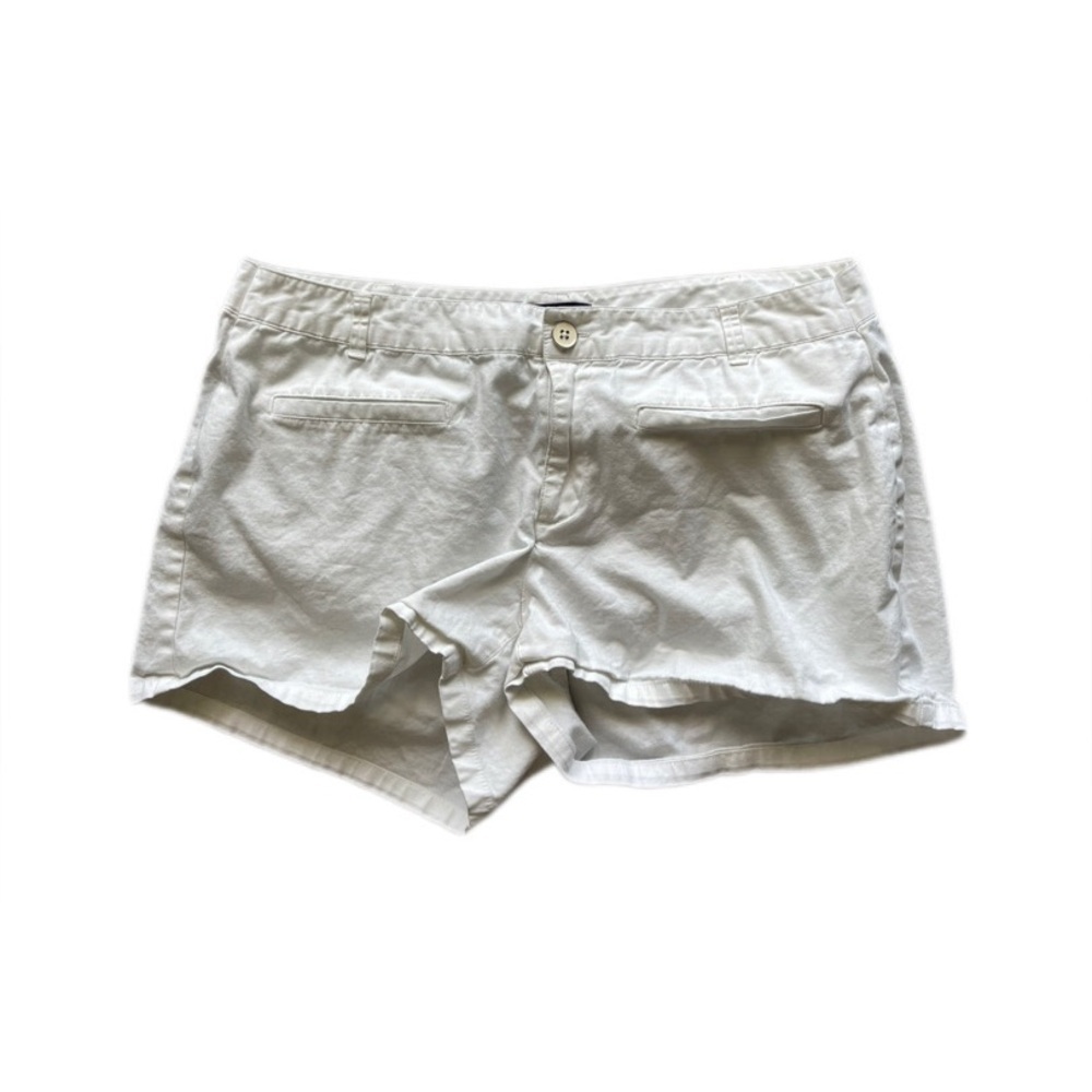 GAP White Mid Rise Shorts Women’s 12